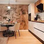 Harmony North Two Bedroom Apartamento Bucareste