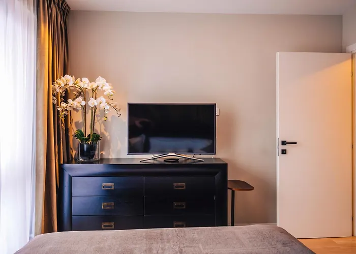 Harmony North Two Bedroom Бухарест